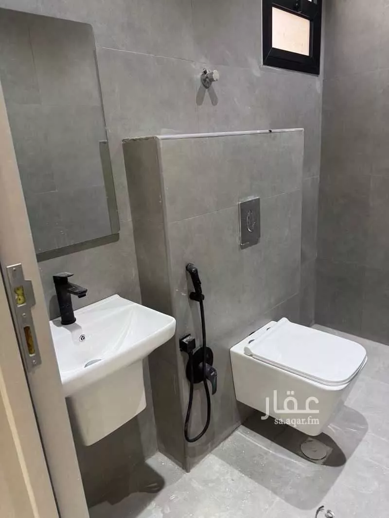 شقة 5 غرف في الرمال 5