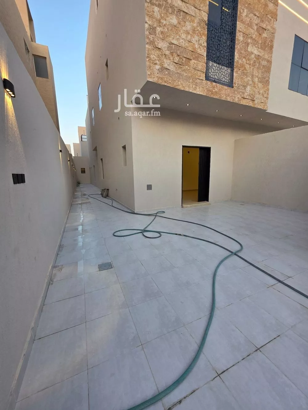 6 bedroom floor in Al Hazm 4