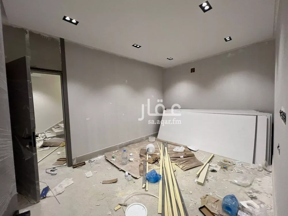 8 bedroom villa in Al Uraija Al Gharbiyah 5