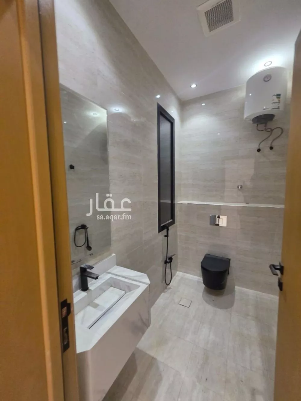 7 bedroom villa in Tuwaiq, Riyadh 16