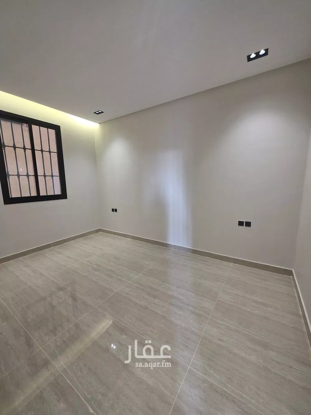 فيلا 7 غرف في طويق 4