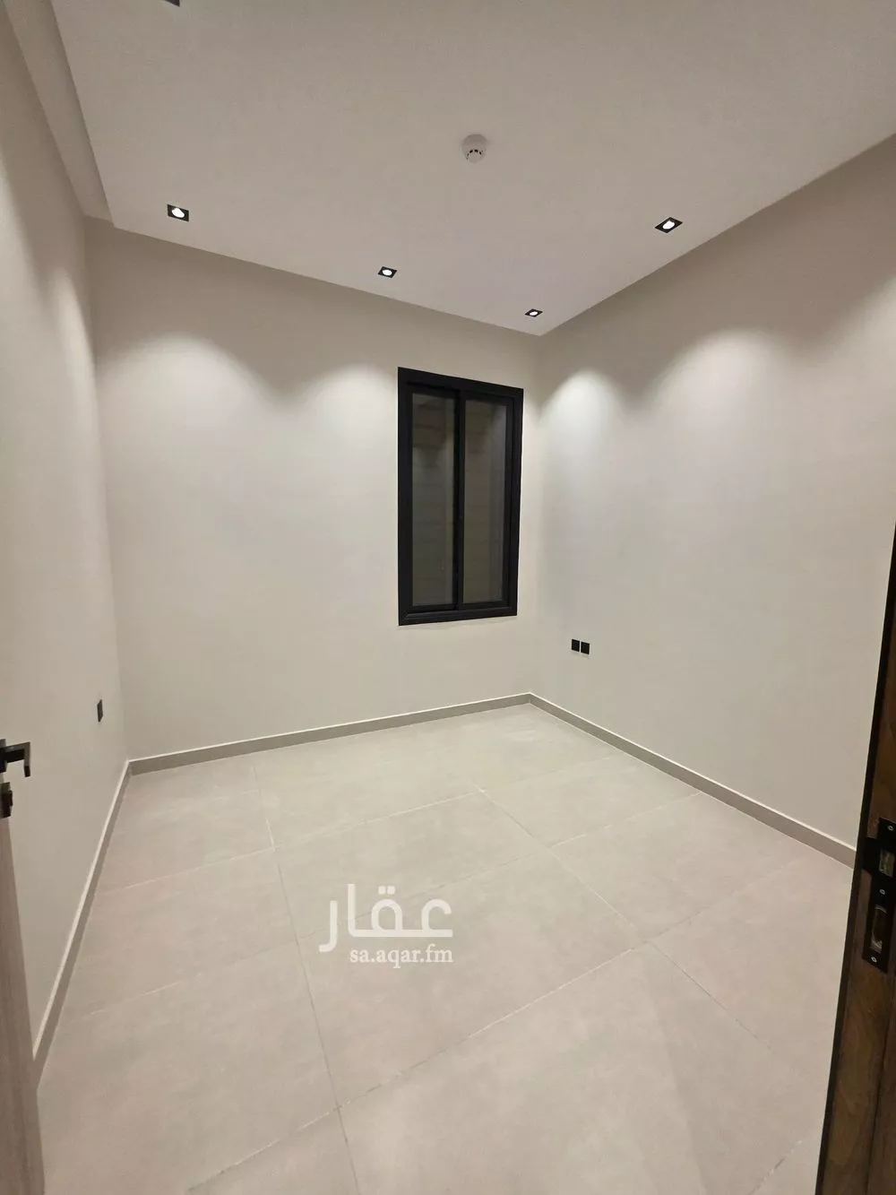 شقة 4 غرف في طويق 3