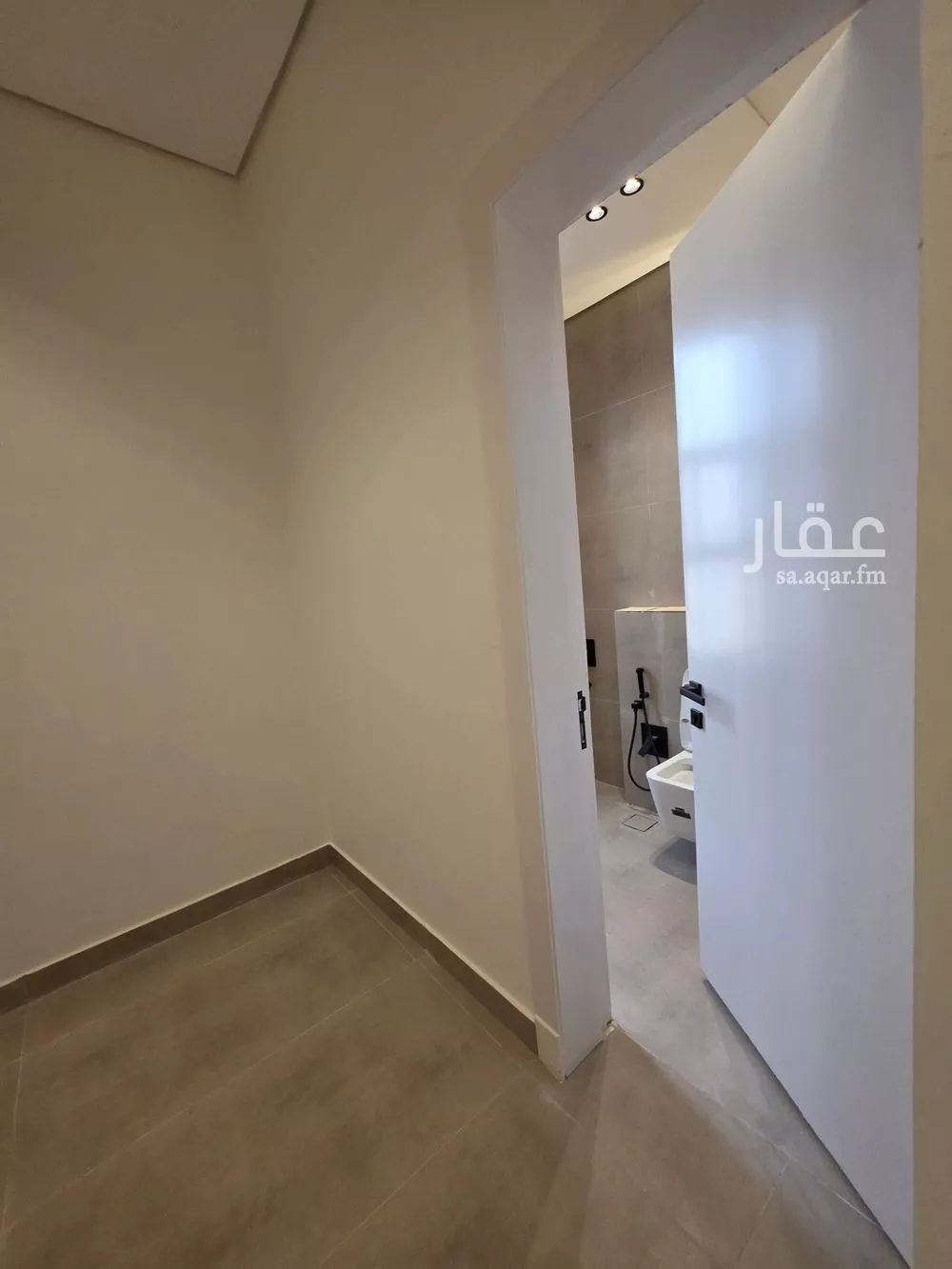 6 bedroom villa in Al Hazm, Riyadh 5