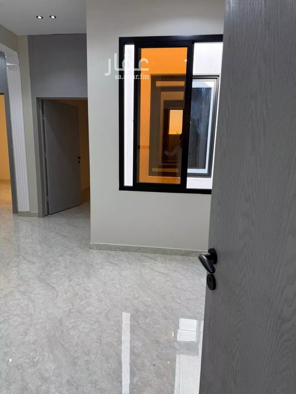 4 bedroom floor in Dhahrat Namar 4