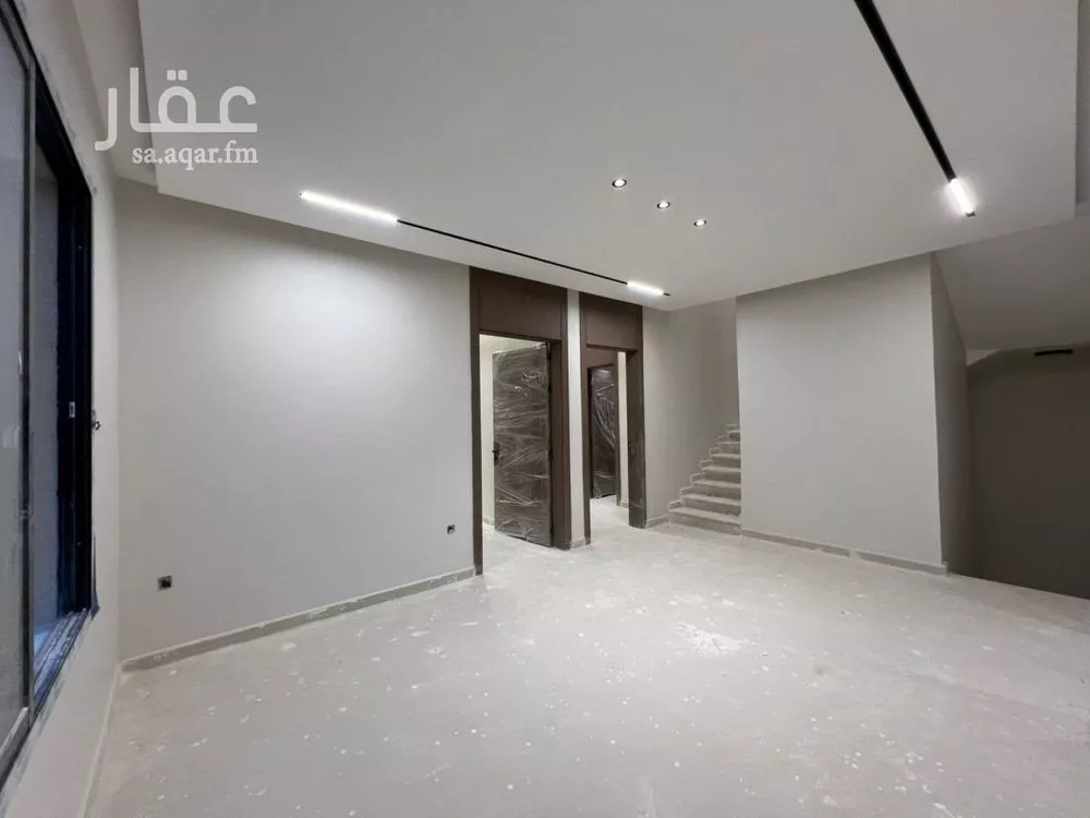 7 bedroom villa in Al Hazm, Riyadh 25