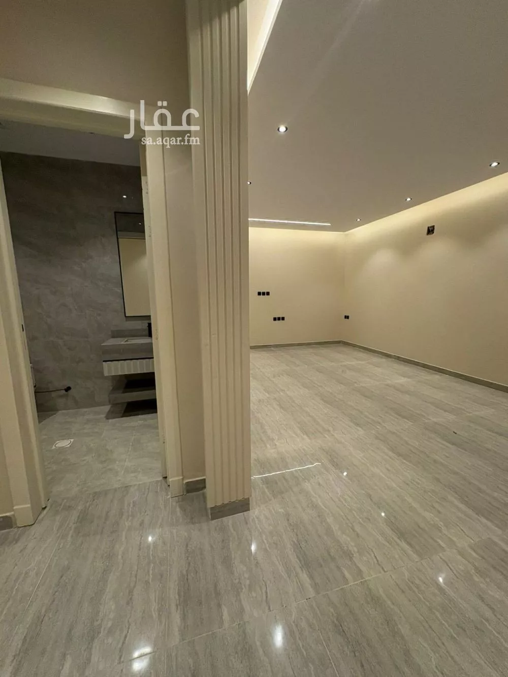 8 bedroom villa in Tuwaiq, Riyadh 13