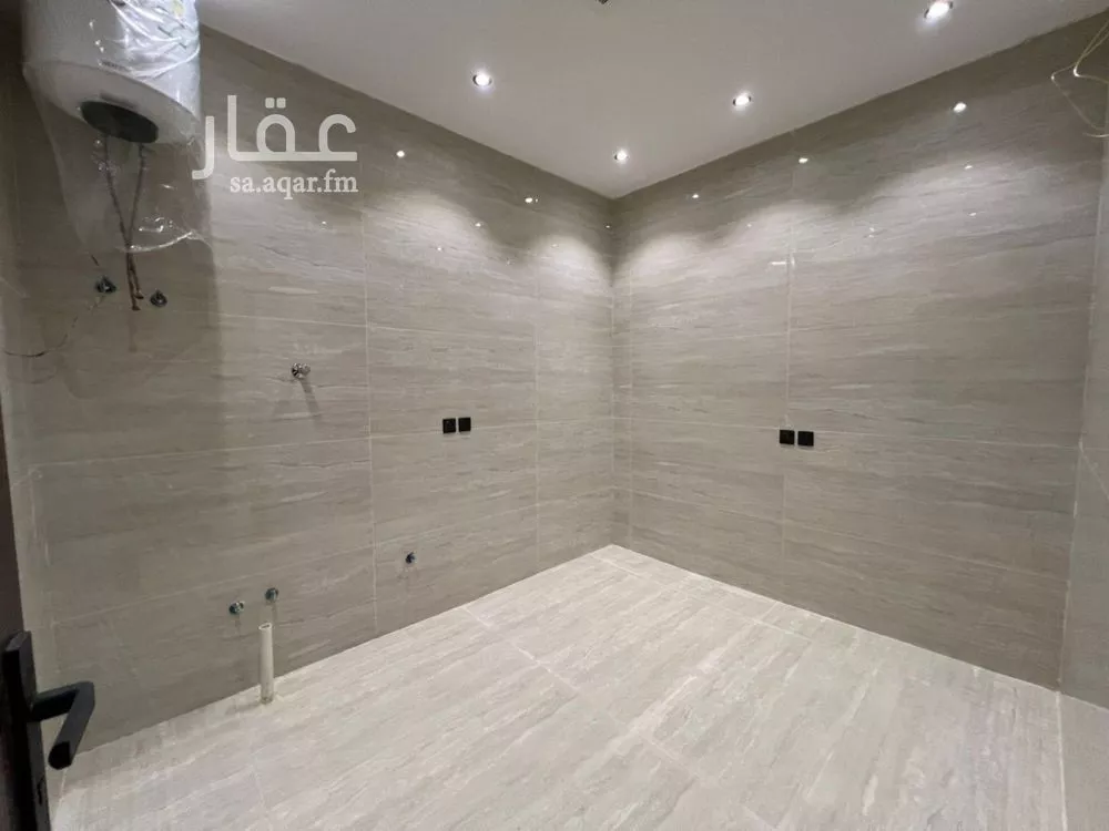 4 bedroom apartment in Tuwaiq, Riyadh 7