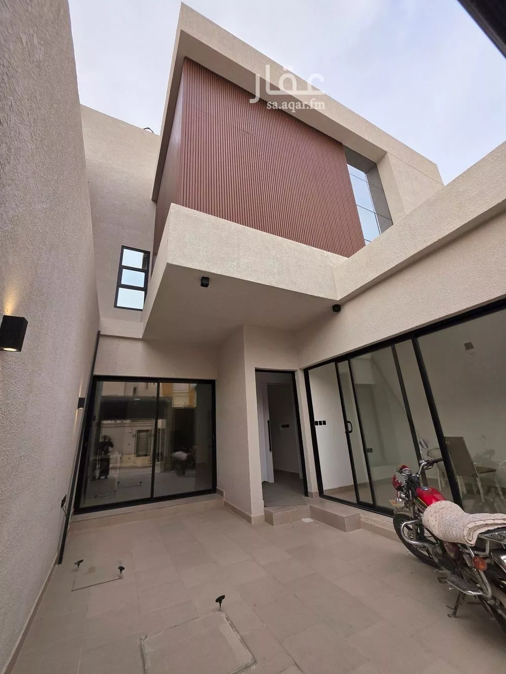 6 bedroom villa in Al Hazm, Riyadh 11