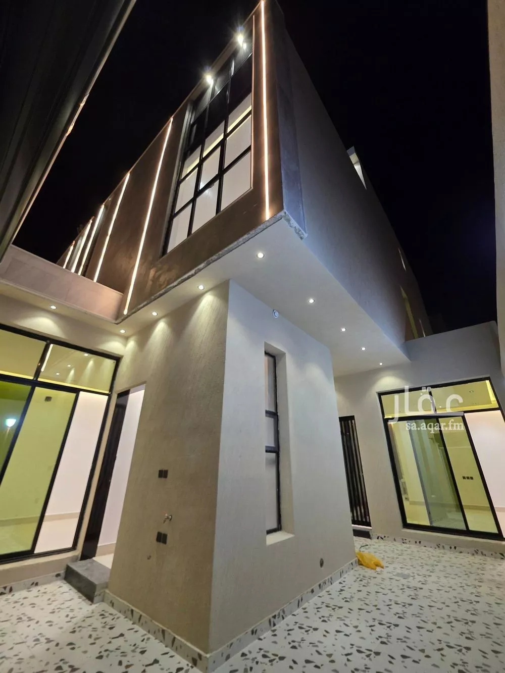 فيلا 7 غرف في طويق 5