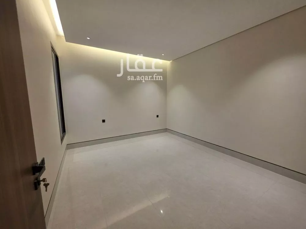 فيلا 7 غرف في العريجاء الغربية 5