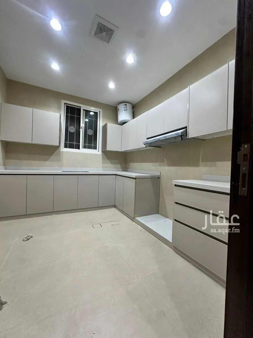 شقة 3 غرف في طويق 1