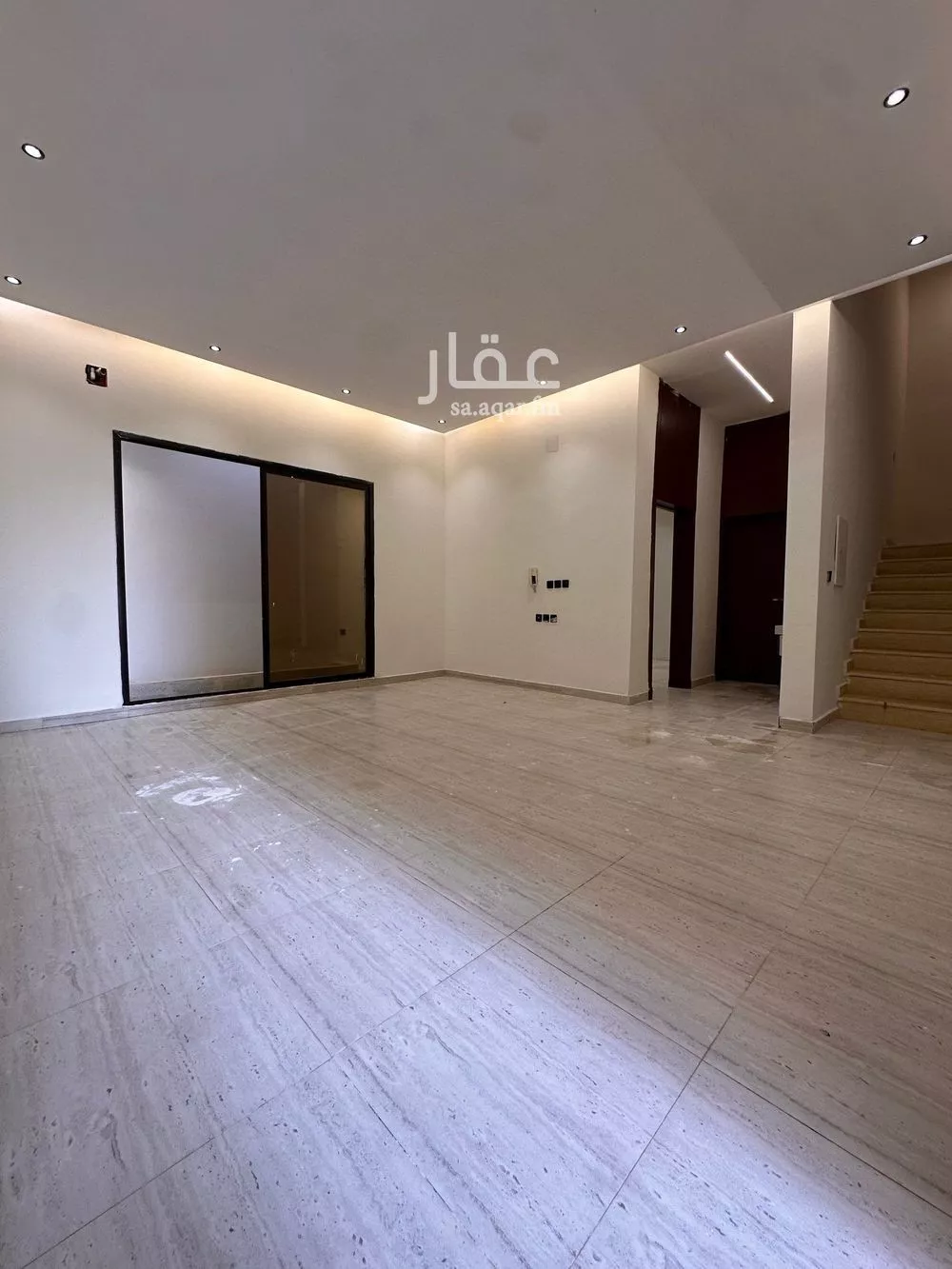 فيلا 5 غرف في طويق 1