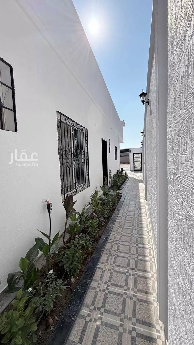 عمارة 485 م² في المهدية 4