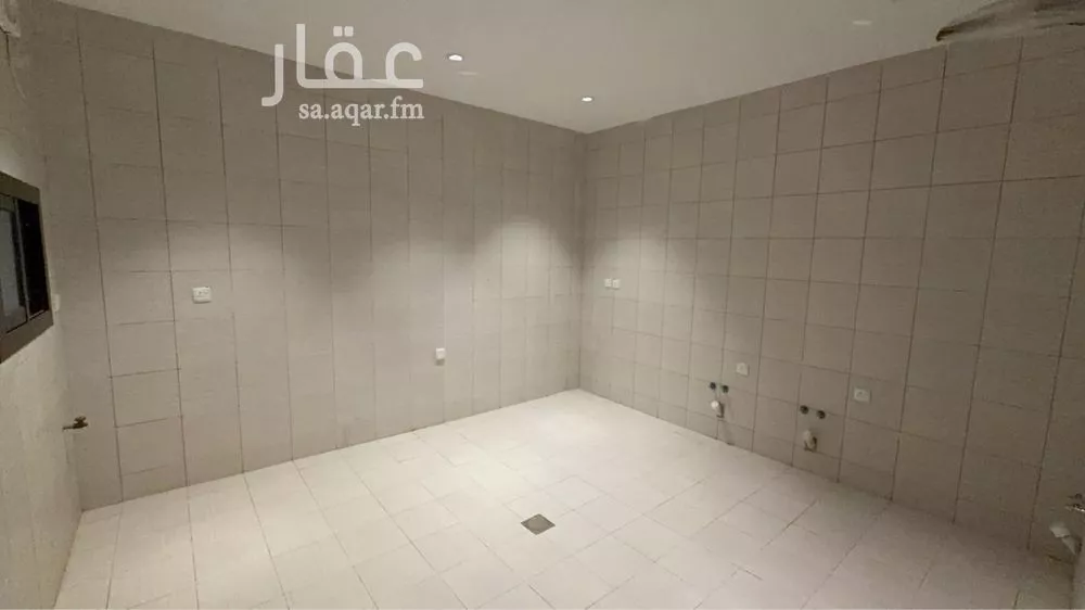 شقة 6 غرف في الواحة، جدة 11