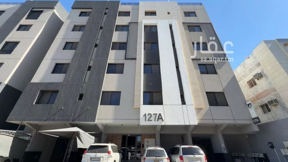 شقة 5 غرف في الصفا 2