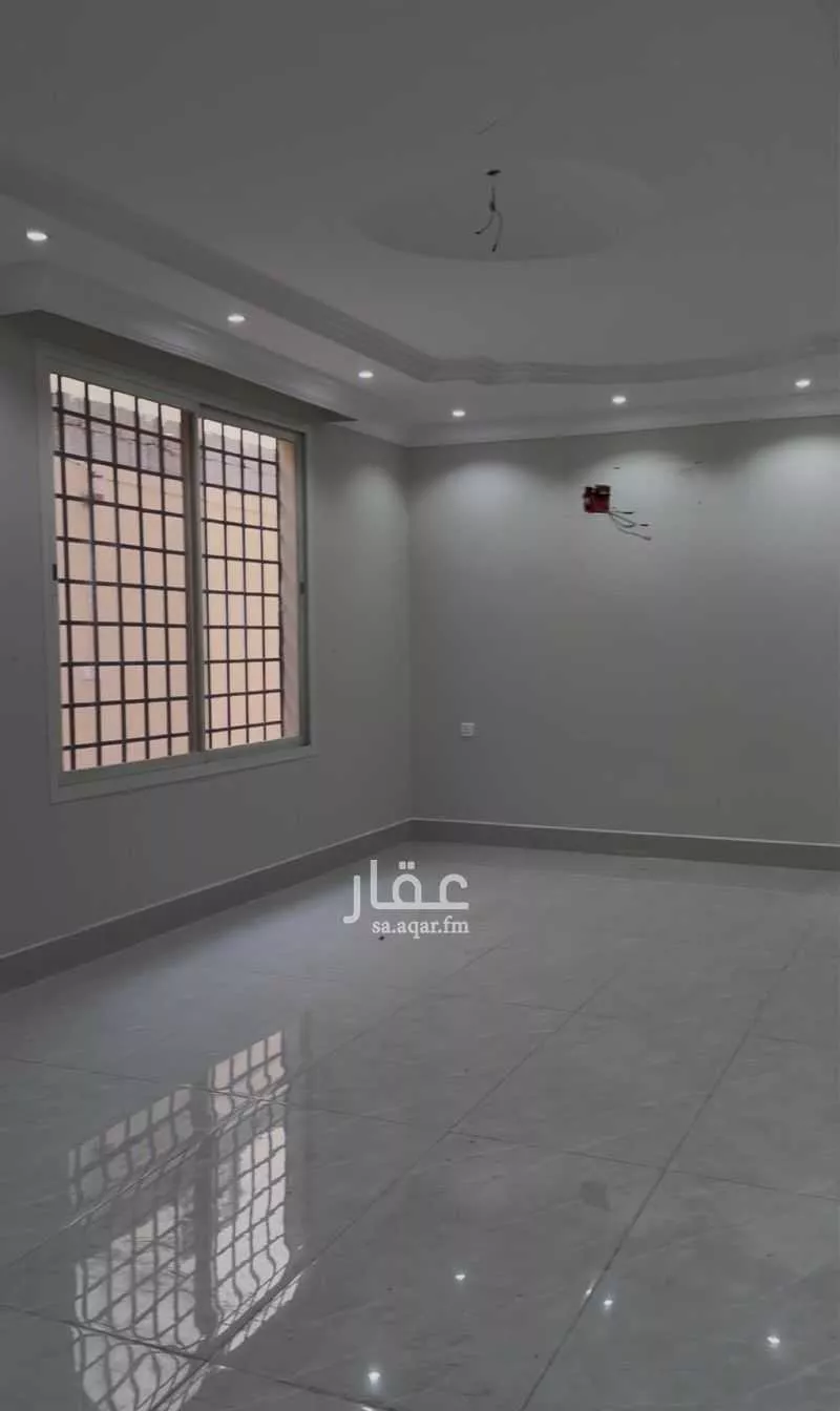 فيلا 7 غرف في العزيزية 4