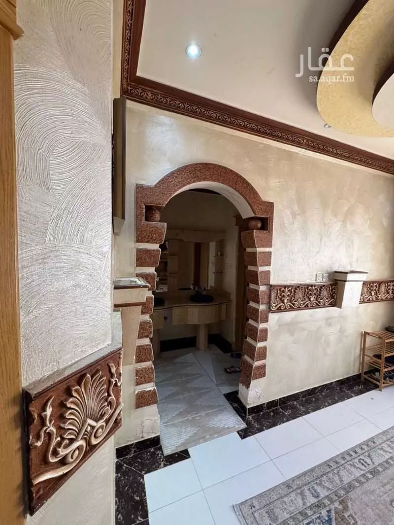 شقة 13 غرف في المونسية 5