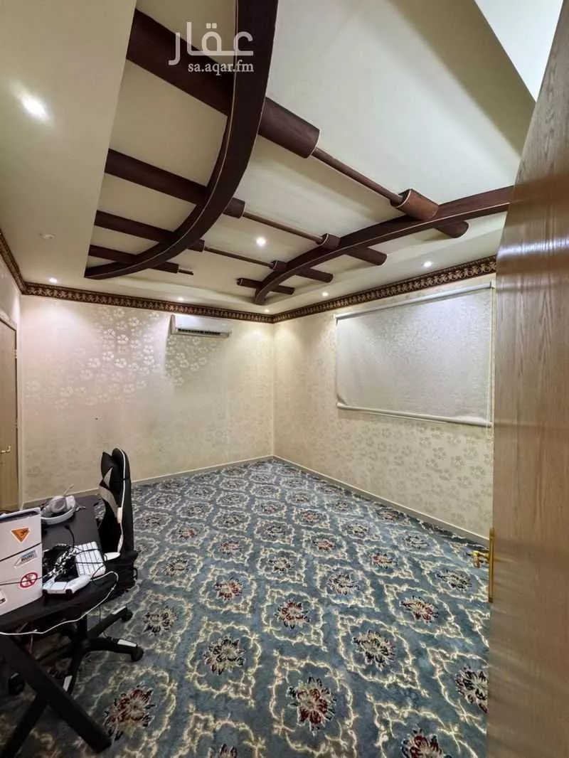 شقة 13 غرف في المونسية 4