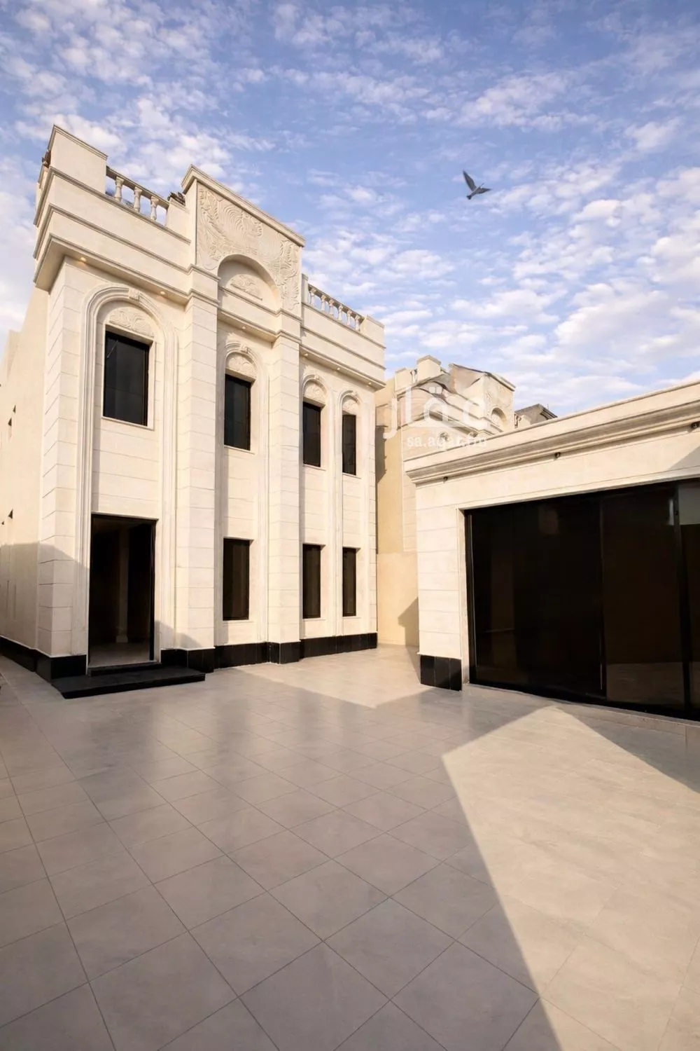 9 bedroom villa in Al Amwaj