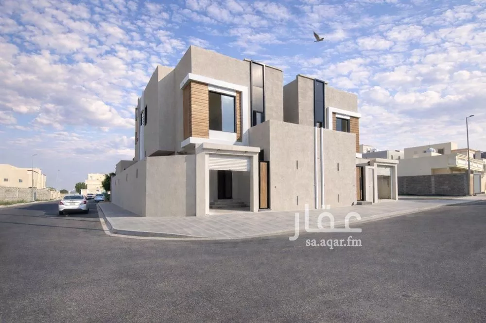 8 bedroom villa in As Sawari