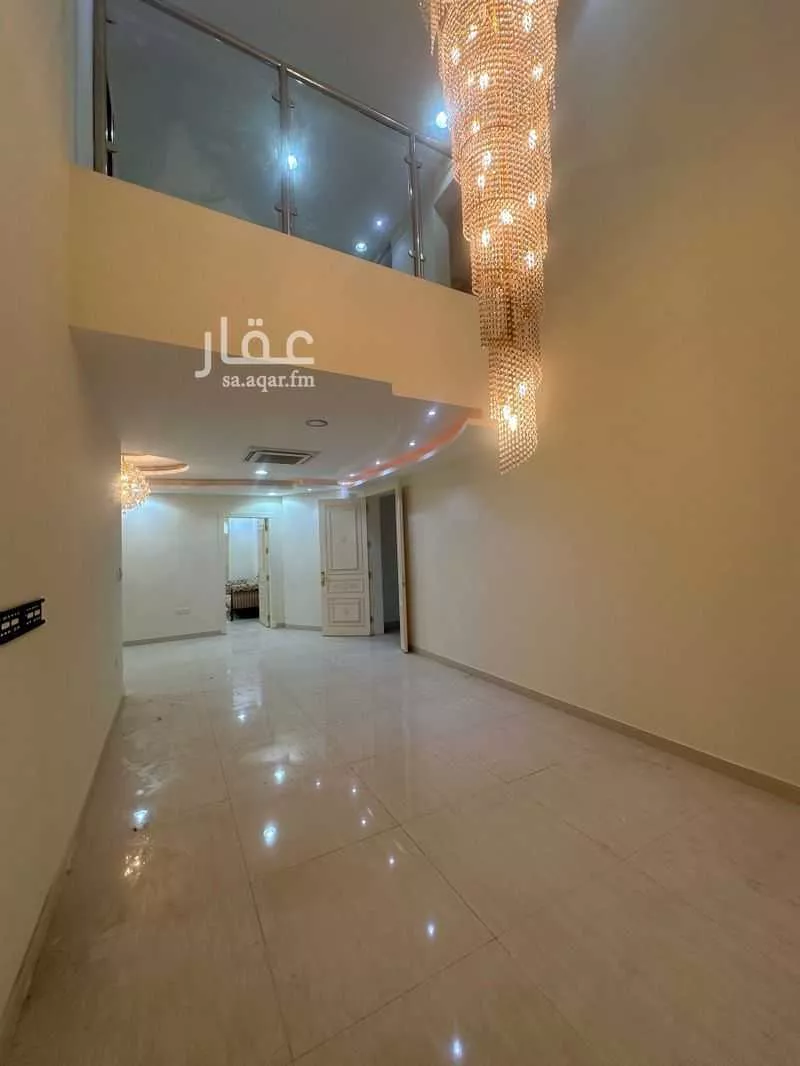 فيلا 6 غرف في الملك عبدالله 5