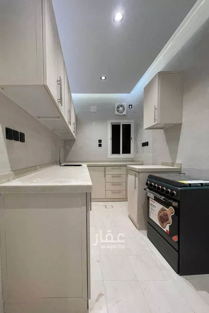 2 bedroom apartment in Al Muntazah, Jeddah 5