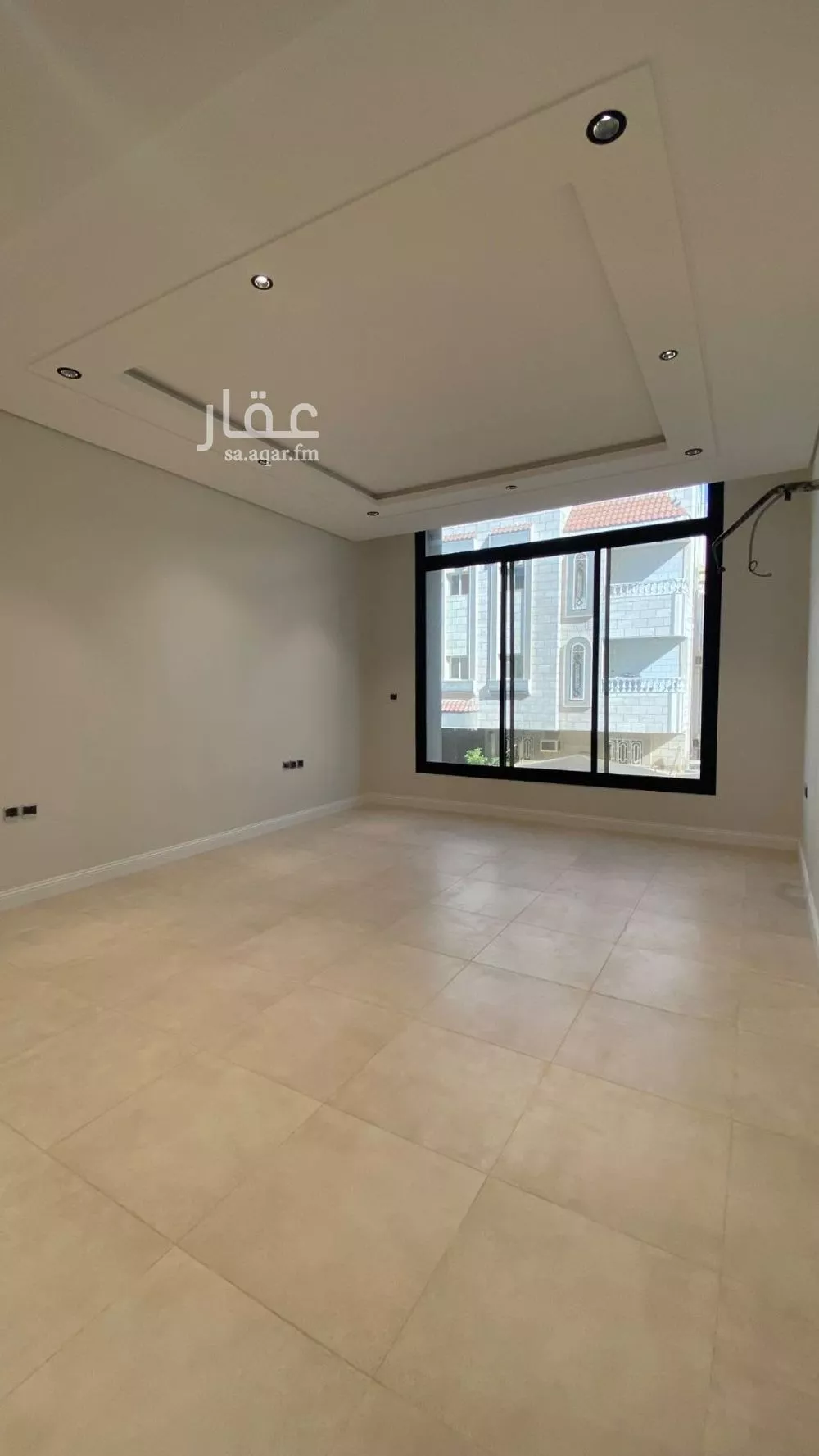 شقة 4 غرف في الروضة 4