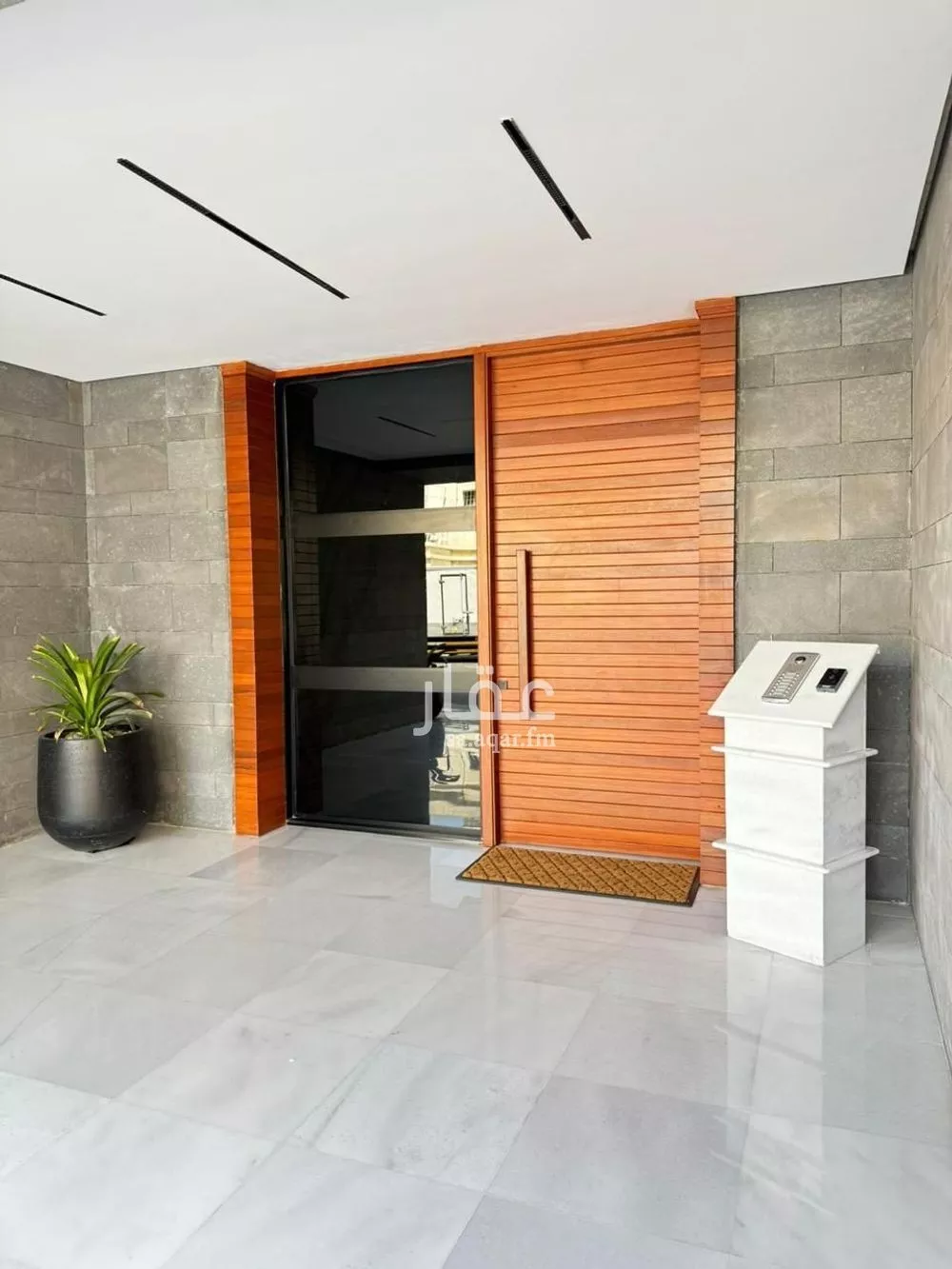 شقة 5 غرف في العزيزية 3