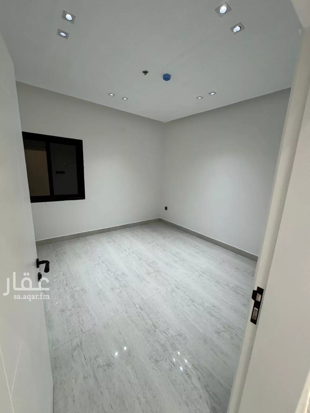 5 bedroom apartment in Eastern Province 3