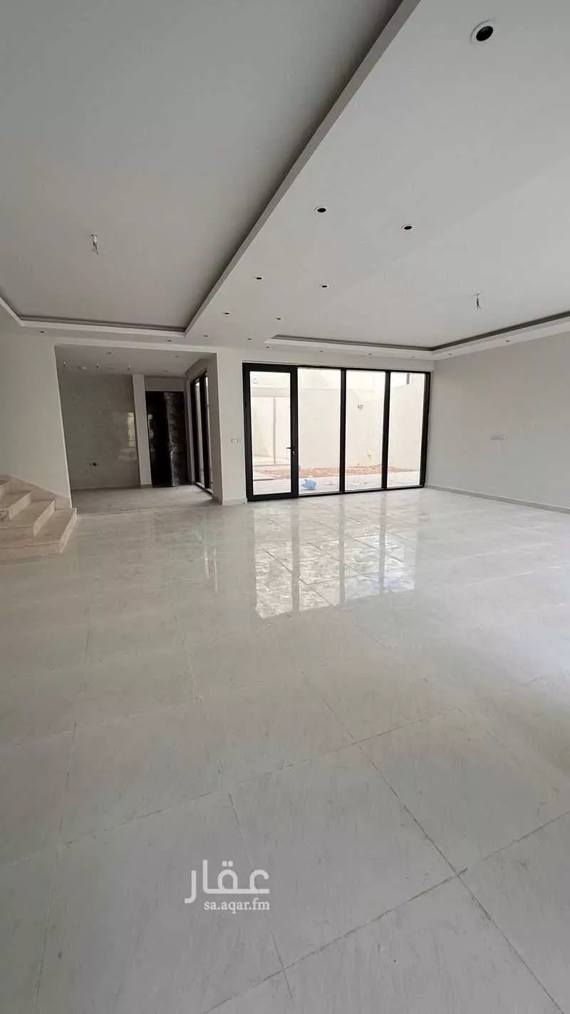 فيلا 8 غرف في الجنادرية 3