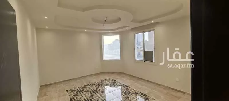 4 bedroom apartment in Al Aziziyah 3