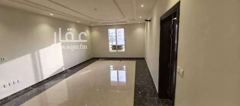 4 bedroom apartment in Al Aziziyah 5