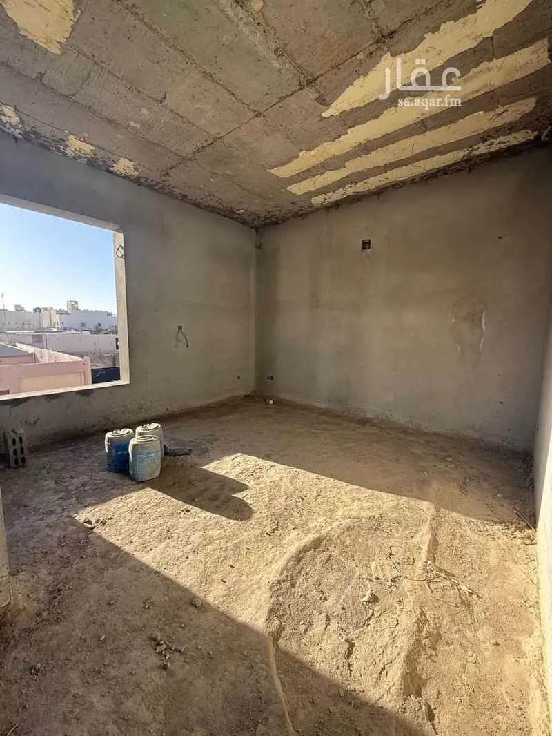 4 bedroom villa in Al Qairawan, Riyadh 15