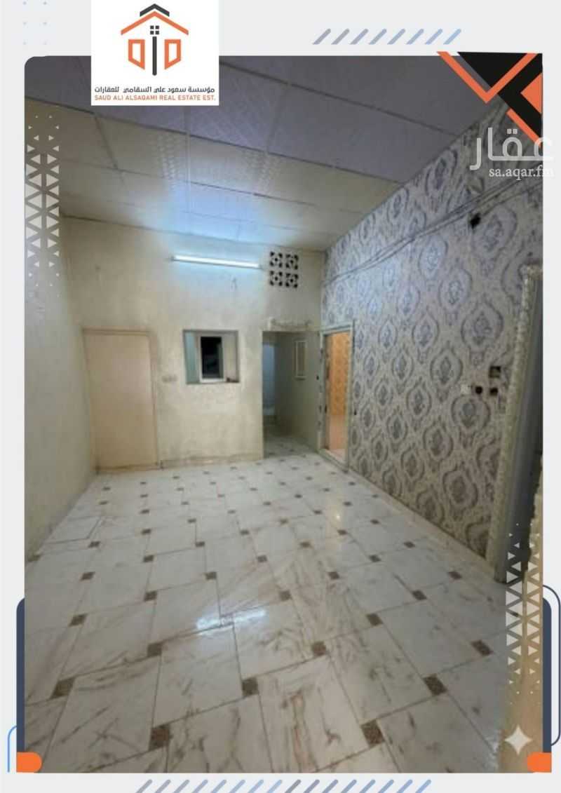 4 bedroom villa in Al Badiah, Riyadh 7