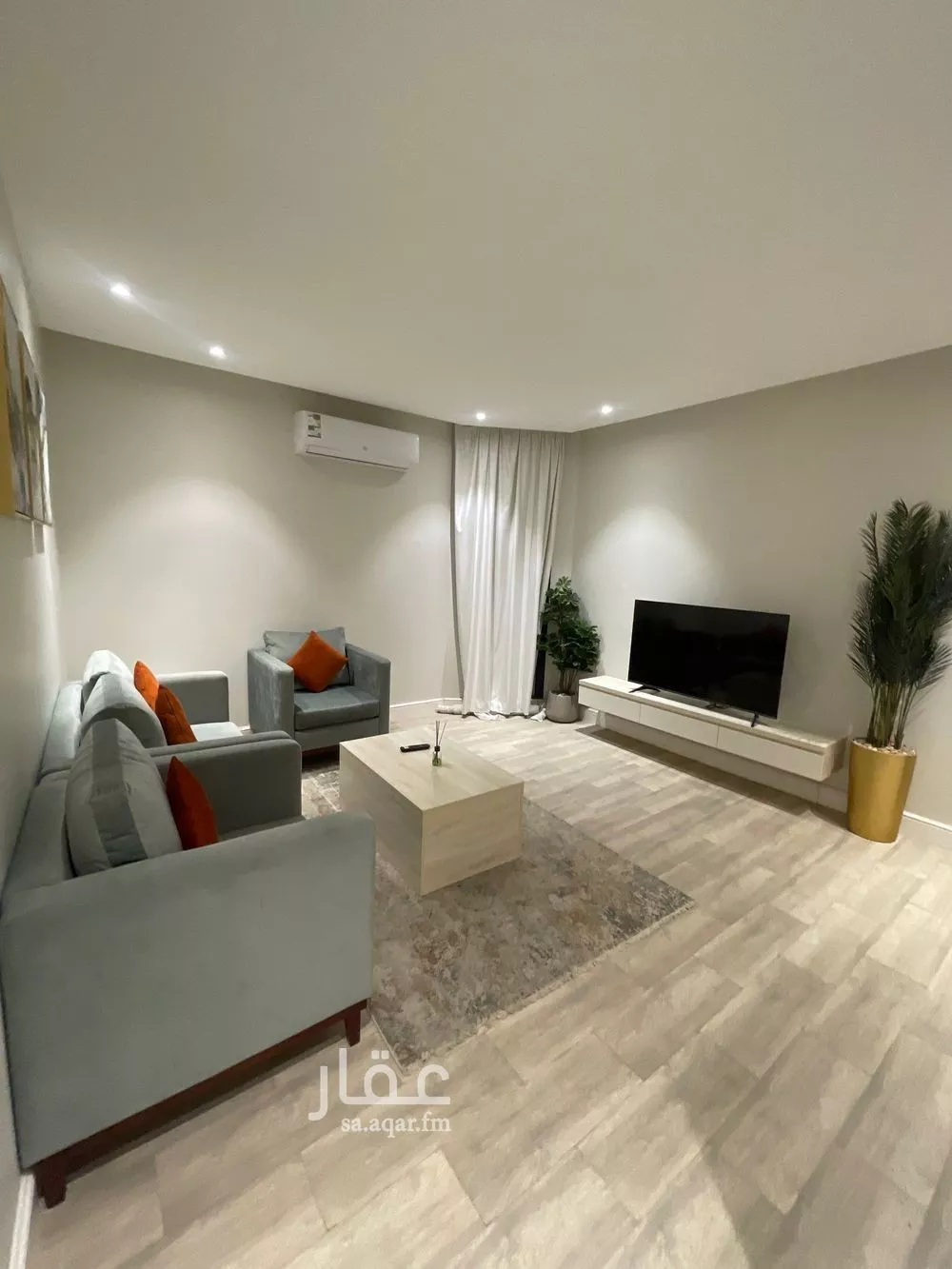 شقة 1 غرف في الملقا 4