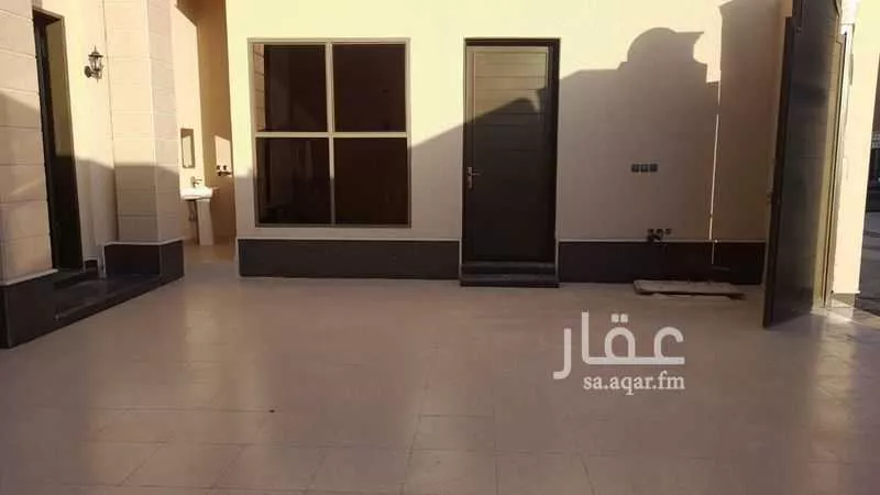 فيلا 4 غرف في الشرق 2