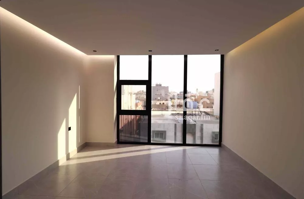 شقة 4 غرف في النعيم 1