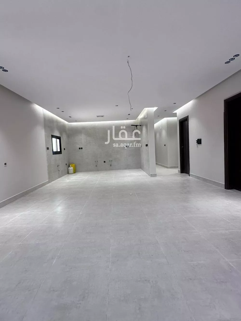 شقة 4 غرف في النعيم 5