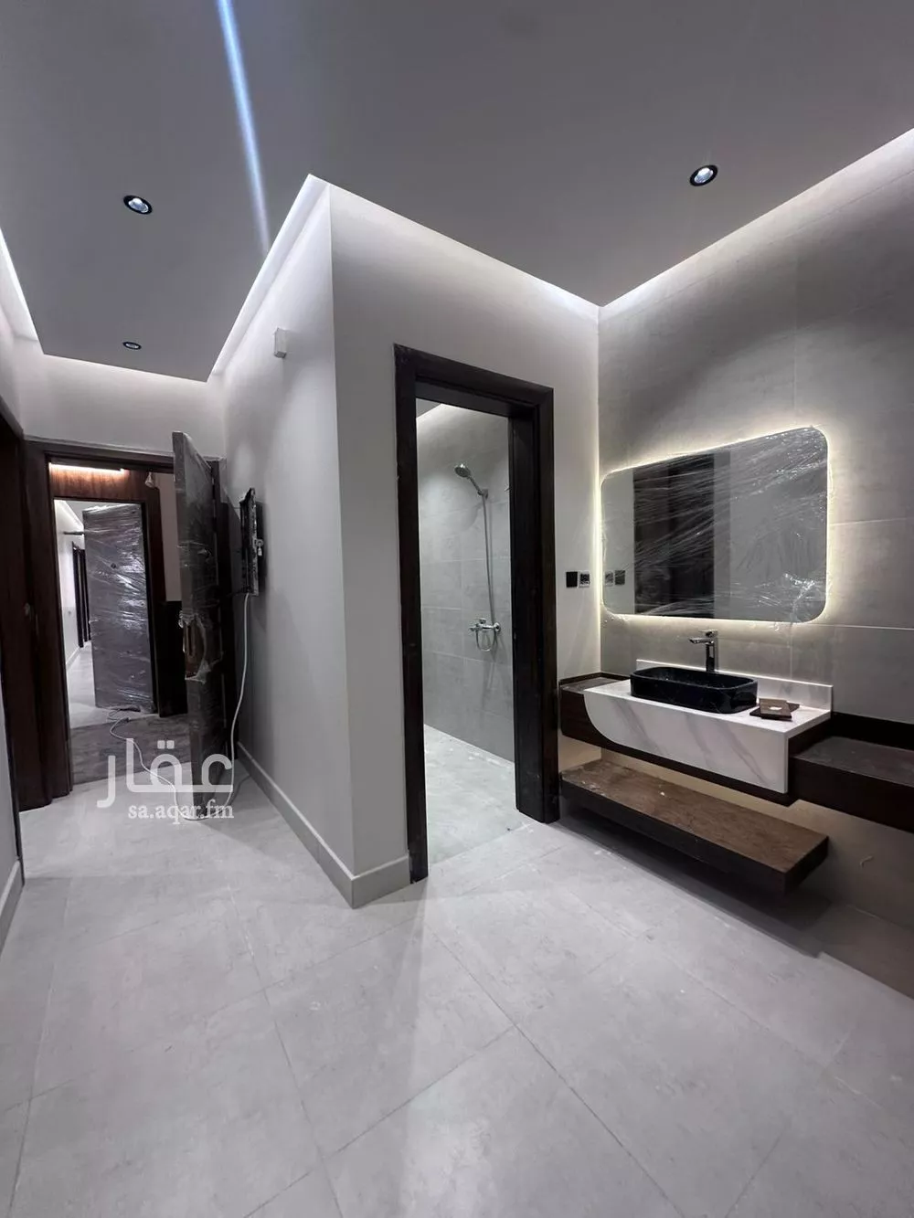 شقة 4 غرف في النعيم 5