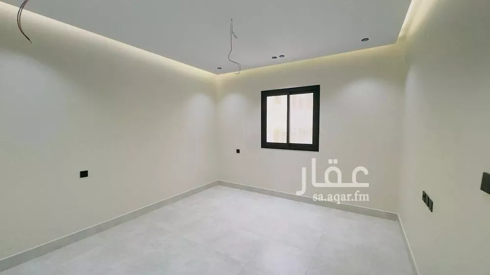 شقة 4 غرف في النعيم 5