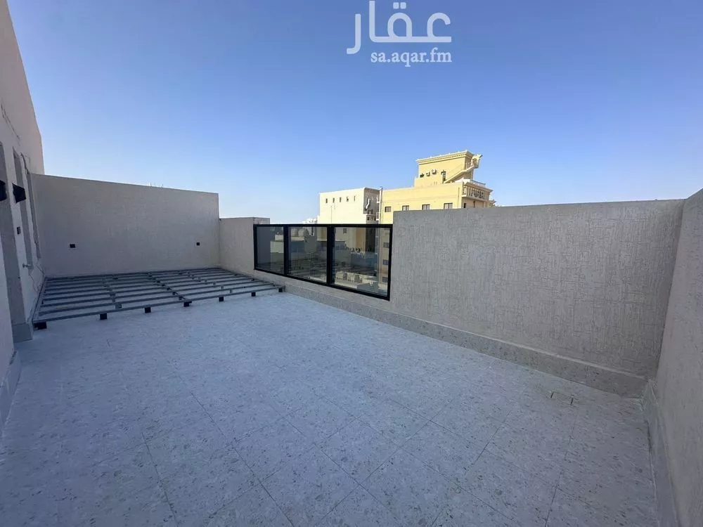 شقة 4 غرف في النعيم 1