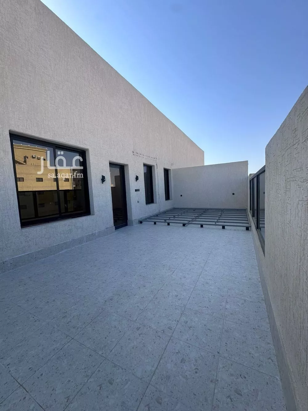 شقة 4 غرف في النعيم 1