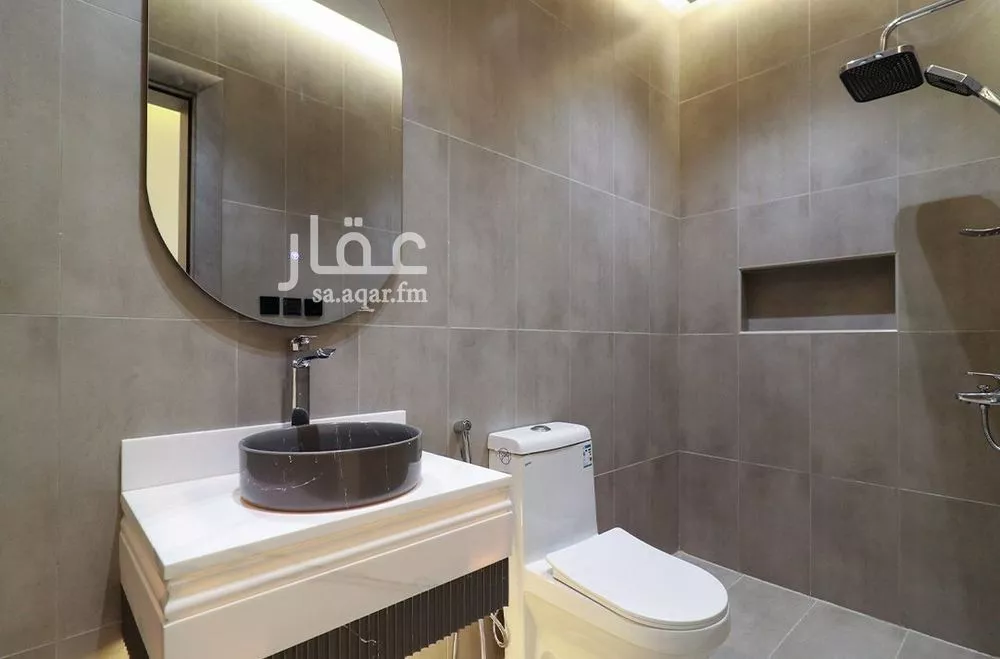 4 bedroom apartment in Al Salamah 3