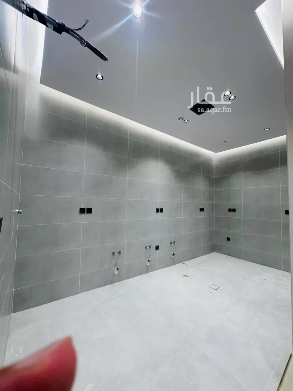 شقة 4 غرف في الروضة 3