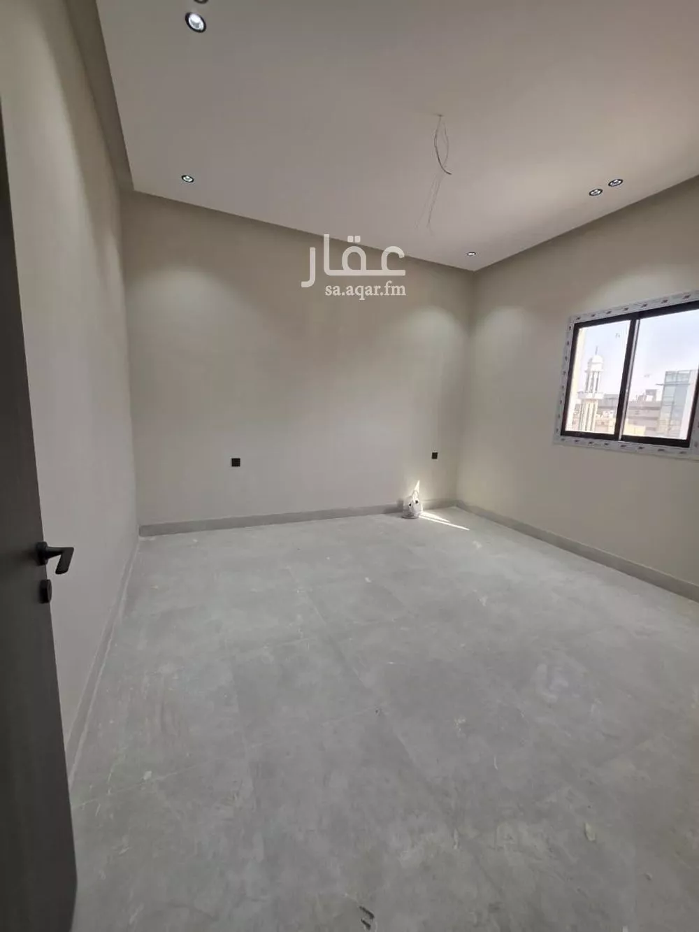 شقة 4 غرف في الروضة 4