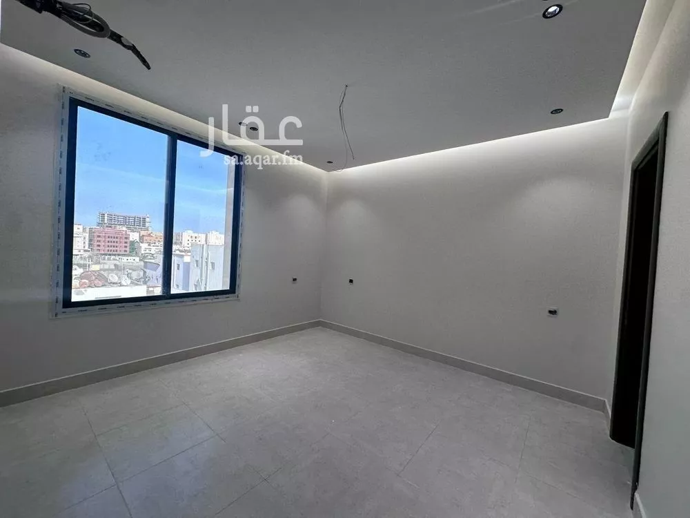 شقة 4 غرف في النعيم 1