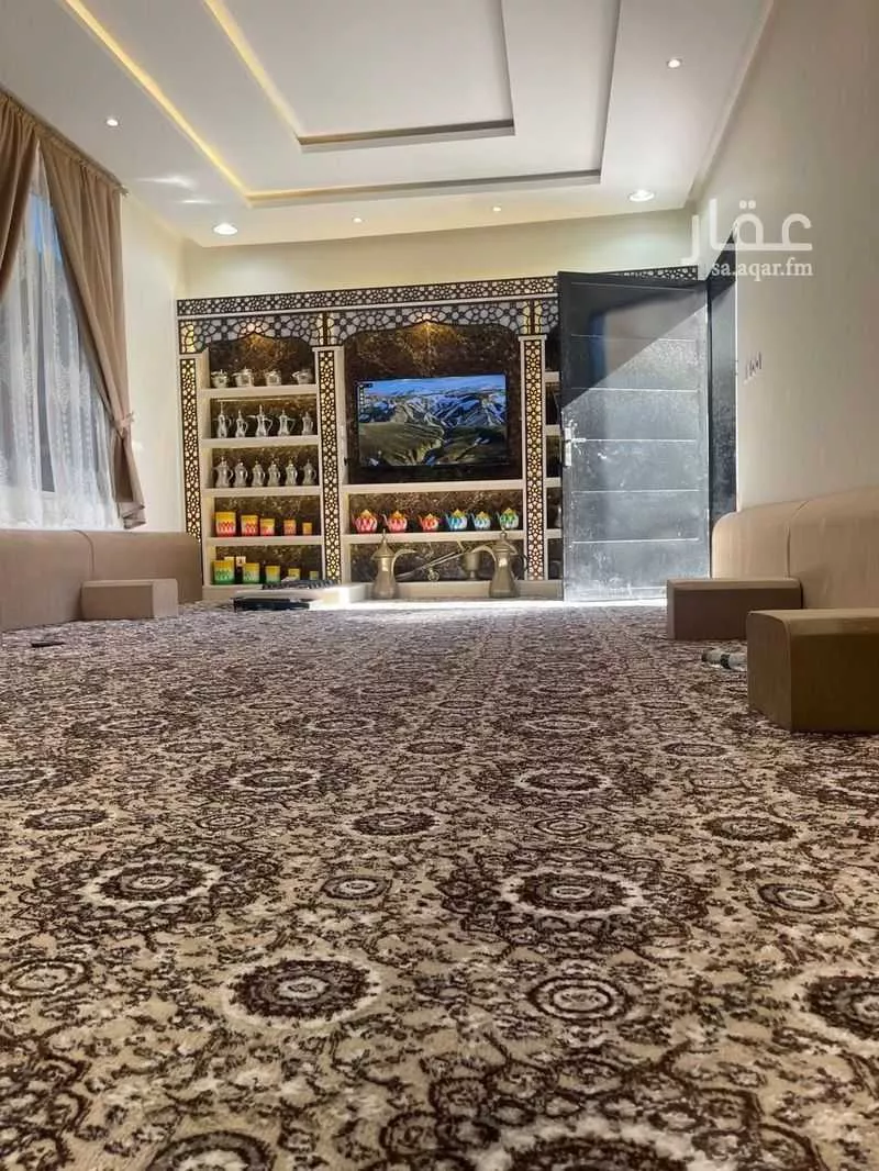 فيلا 10 غرف في النظيم 4