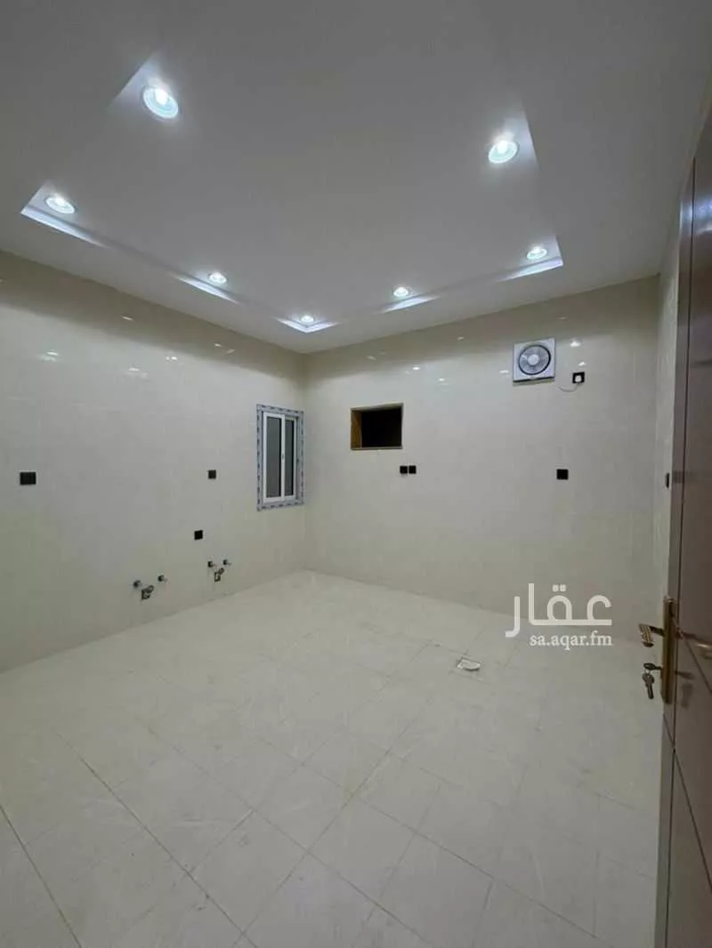 عمارة 300 م² في العكيشية 3