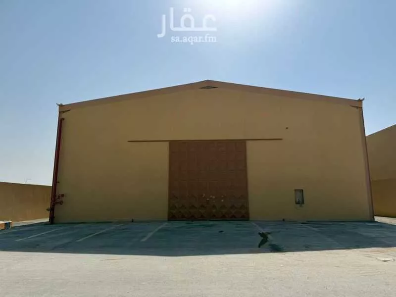 مستودع 1200 م² في طيبة 2