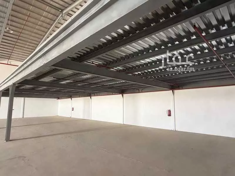 مستودع 1200 م² في طيبة 3